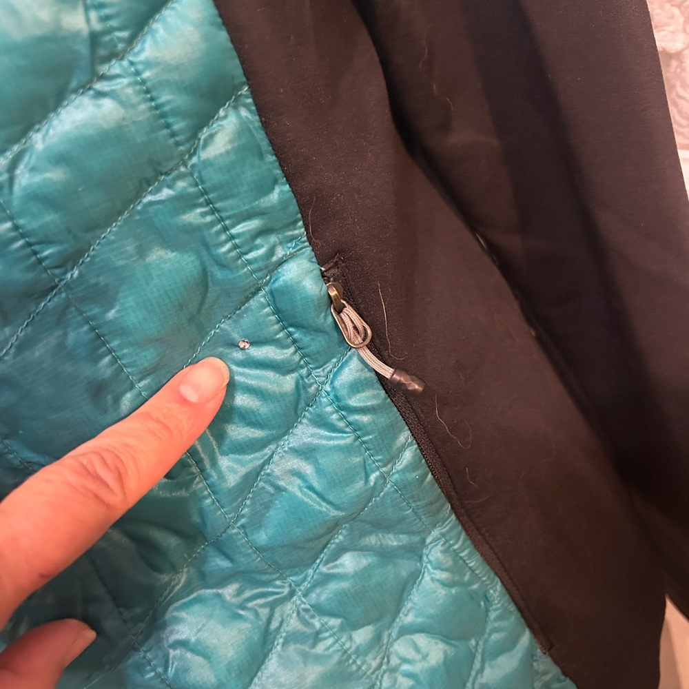 💥SOLD💥 The North Face TNF Thermoball Hybrid Women’s Coat Jacket Medium flaws - Picture 8 of 14